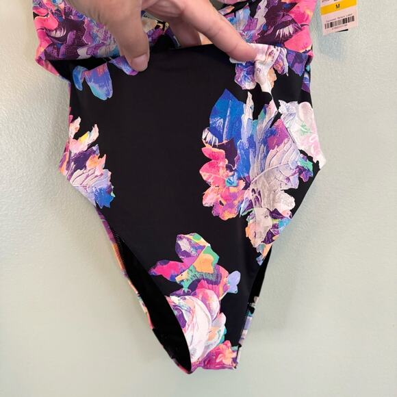 Bar III Women’s Multicolor Tie-Front High Leg One-Piece Swimsuit Size Medium - Picture 7 of 11